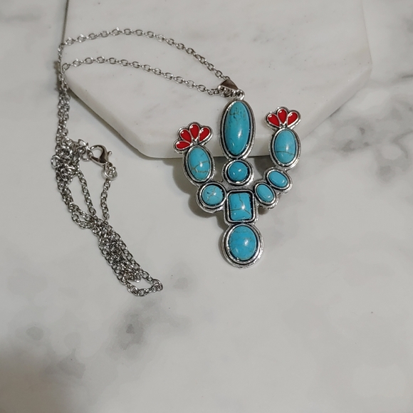 Turquoise Cactus Necklace - Picture 3 of 4
